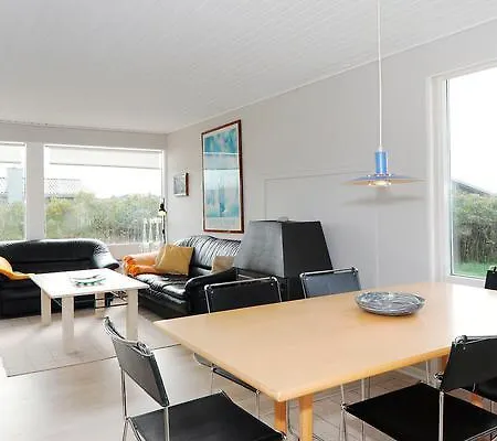 Three-bedroom Holiday In 66 Casa vacanze Løkken